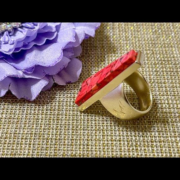 Kendra Scott ring - Picture 3 of 6